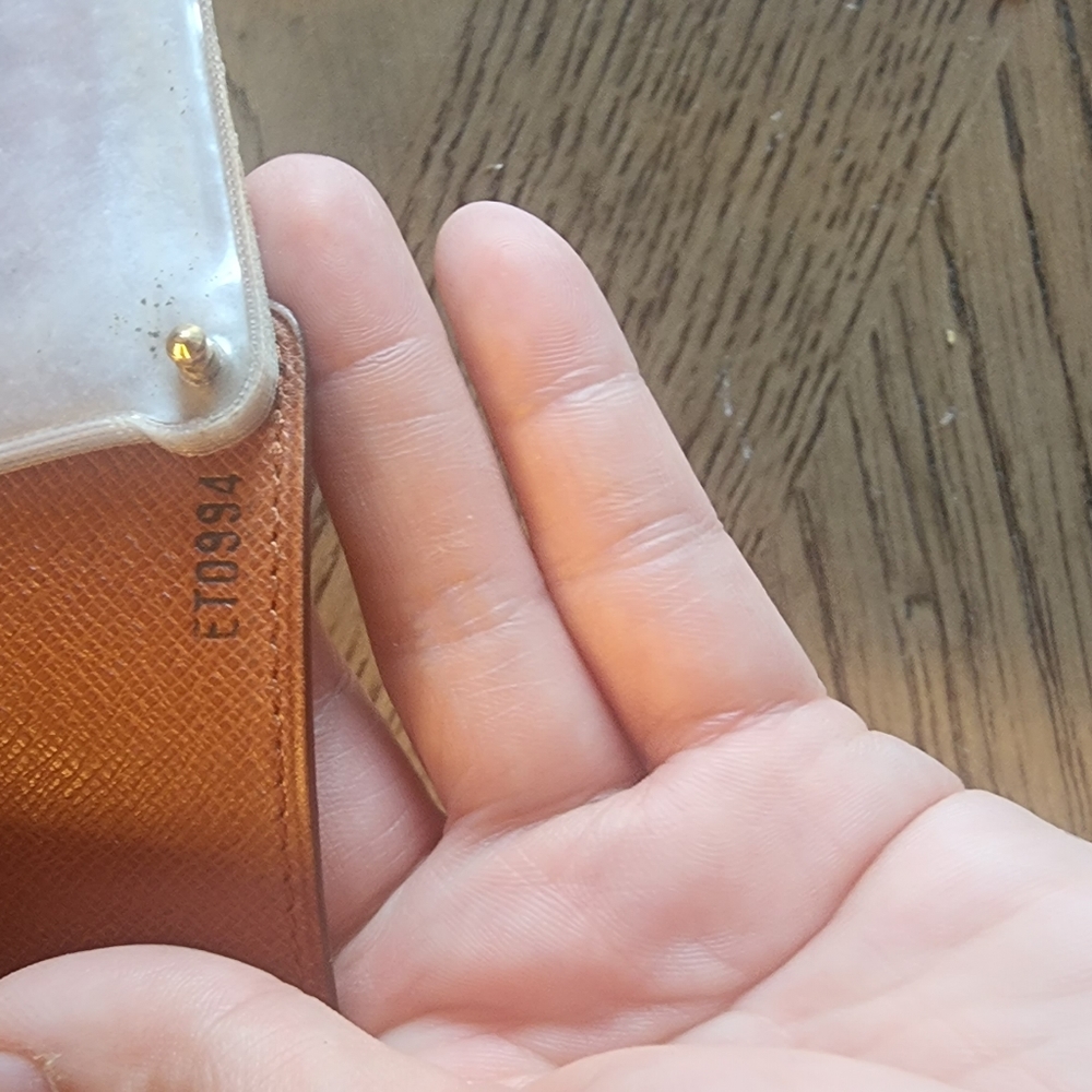 Louis Vuitton Brown and Gold Key & Card Holder - Picture 4 of 5